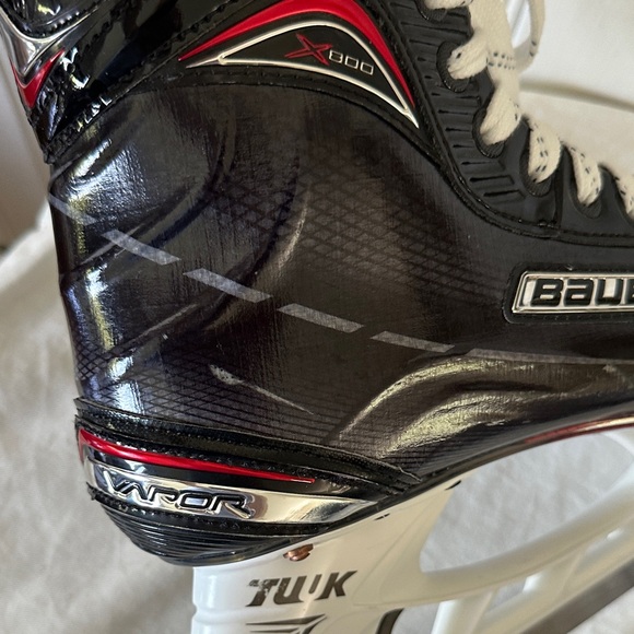 Bauer Vapor Black and Red Hockey Skates Size 10 - Picture 6 of 14